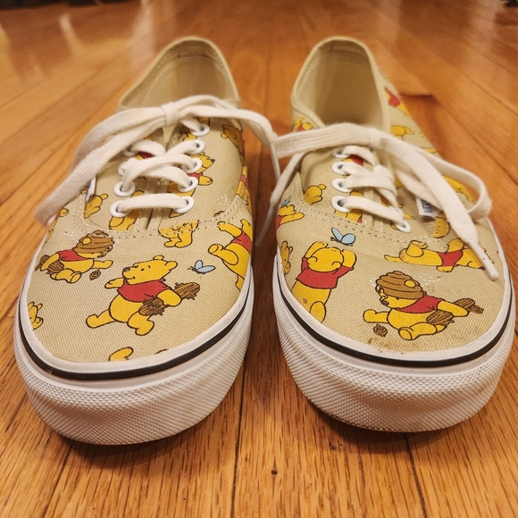 Vans x Disney Winnie The Pooh Shoes - Picture 3 of 8